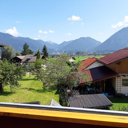 Appartement 80 M2 Haushaelfte, 3 Zimmer, Parkplaetze, Bis 6 Pers à Wängle Extérieur photo