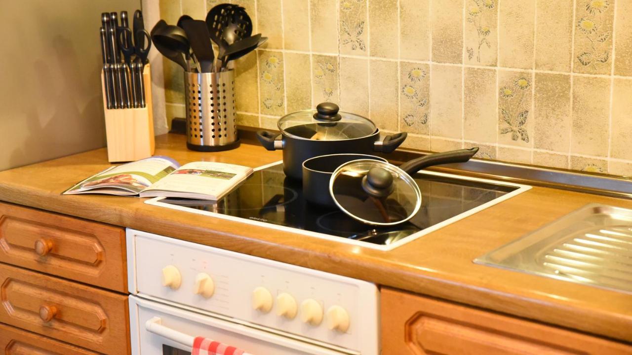 Appartement 80 M2 Haushaelfte, 3 Zimmer, Parkplaetze, Bis 6 Pers à Wängle Extérieur photo